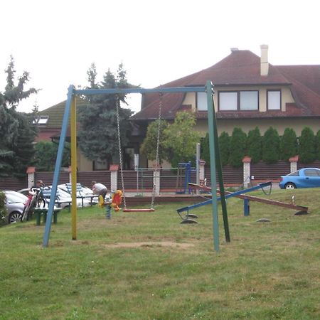 Apartament Pod Jasna Gora Czestochowa Exterior photo